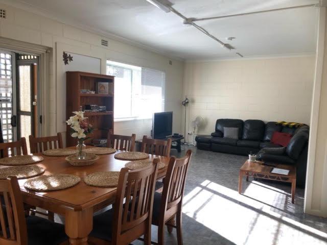Batemans Bay Holiday Park & Hostel Exterior foto